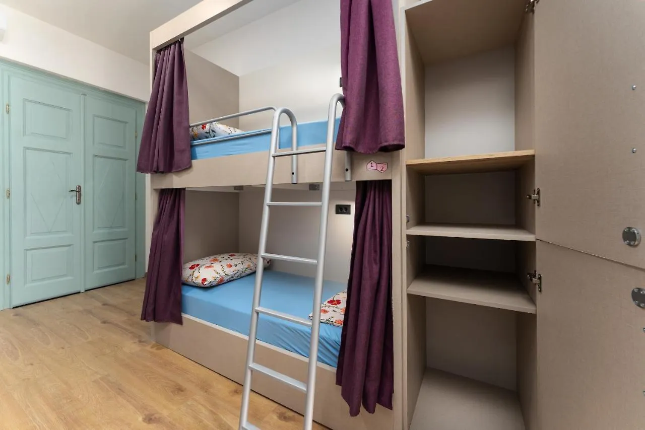 Hostel Antique Pula 0*,  Chorwacja