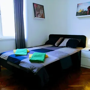 2* Pensjonat Zpula Center And
