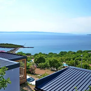 https://mobile-homes-camp-klenovica.primorje-gorskikotar.com